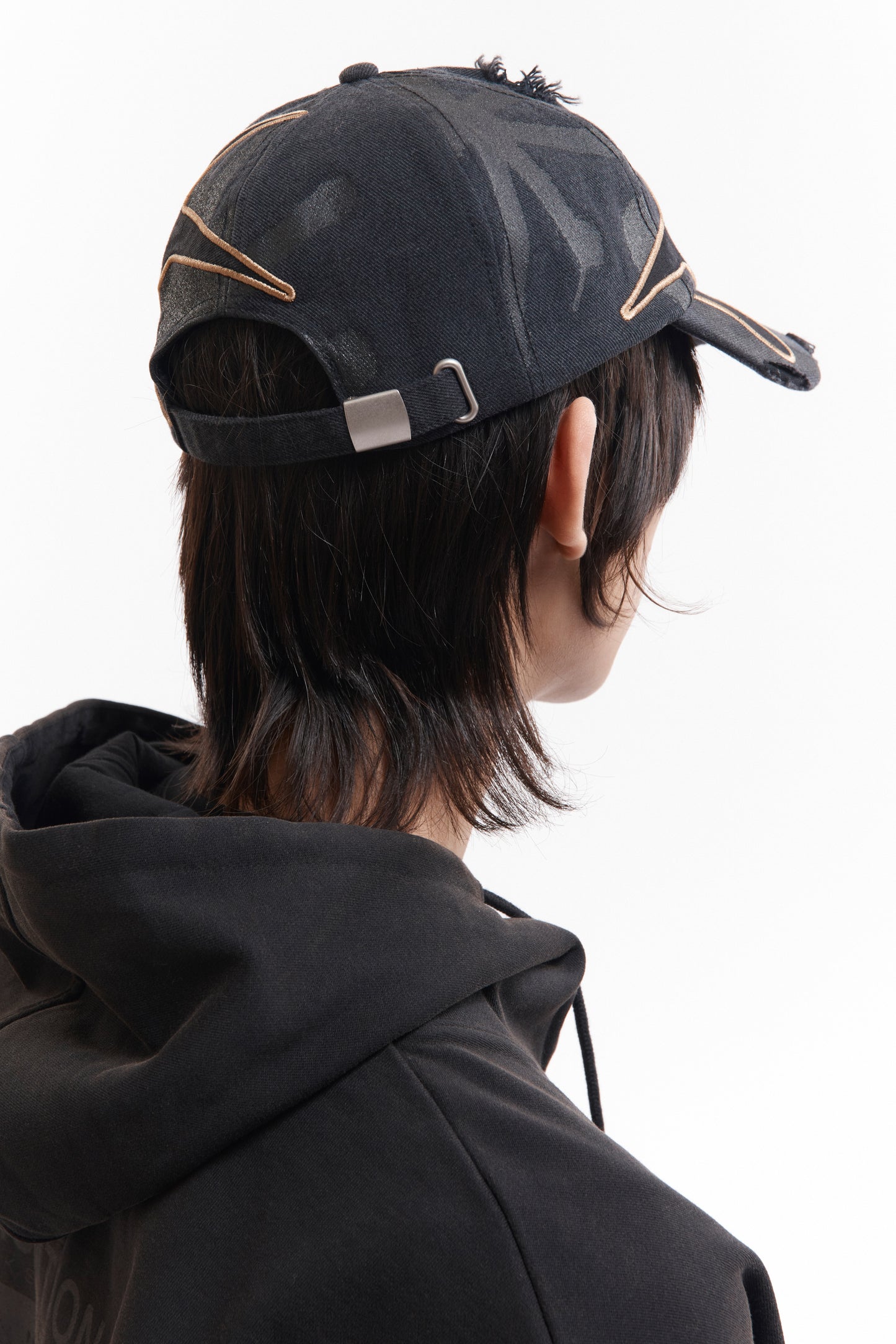 DISTRESSED URCHIN TAG BASEBALL CAP