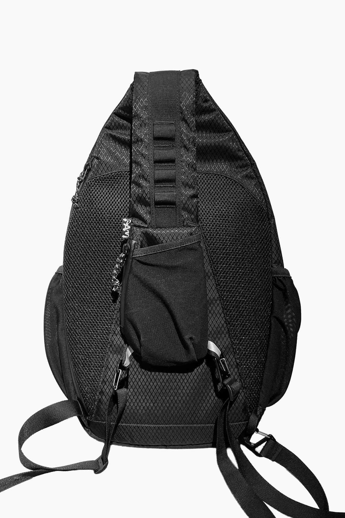 MAIN QUEST SLING BACKPACK
