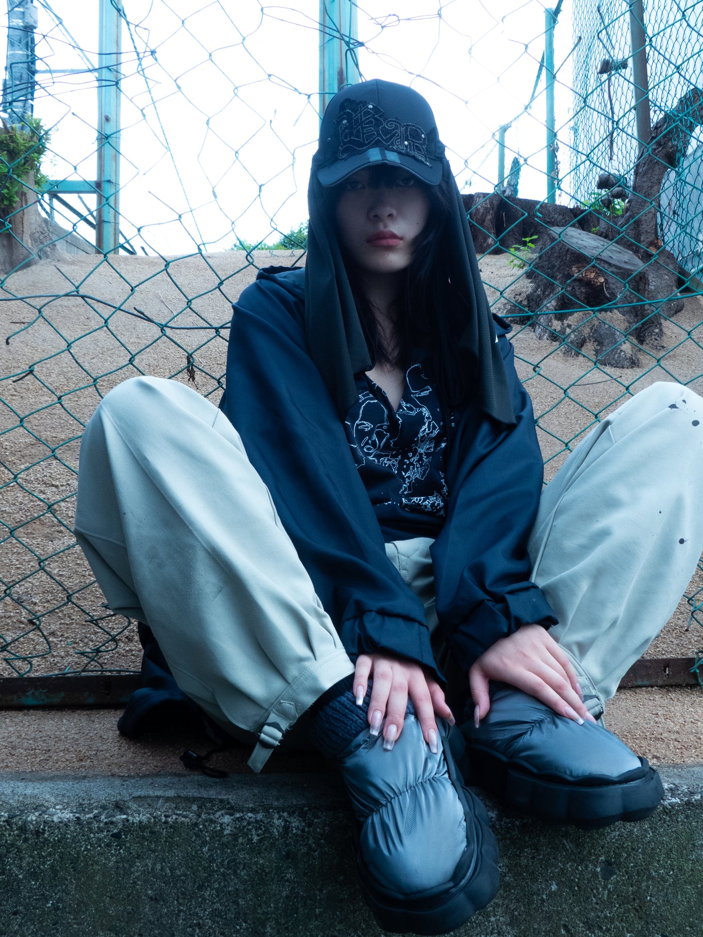 Broken lace patch utility cap