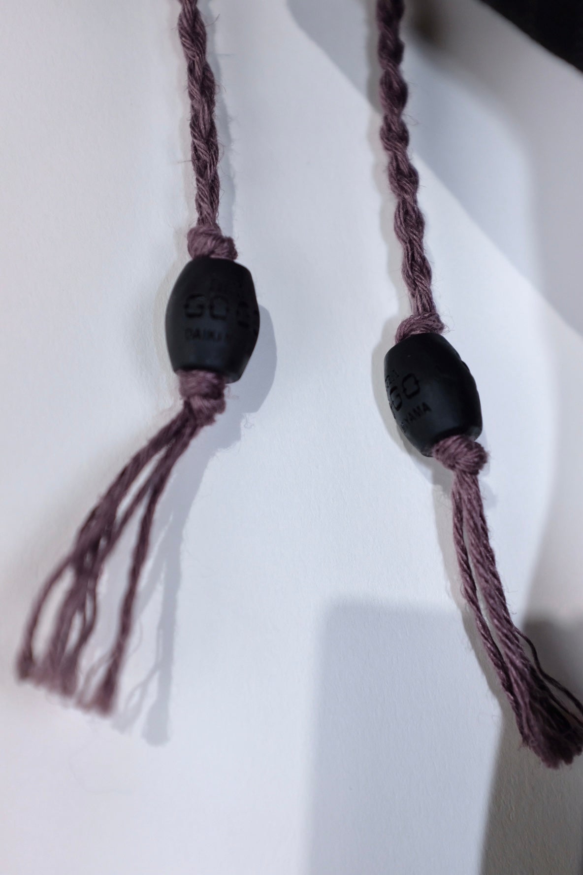 Himagogo tie / w tribal heart blade