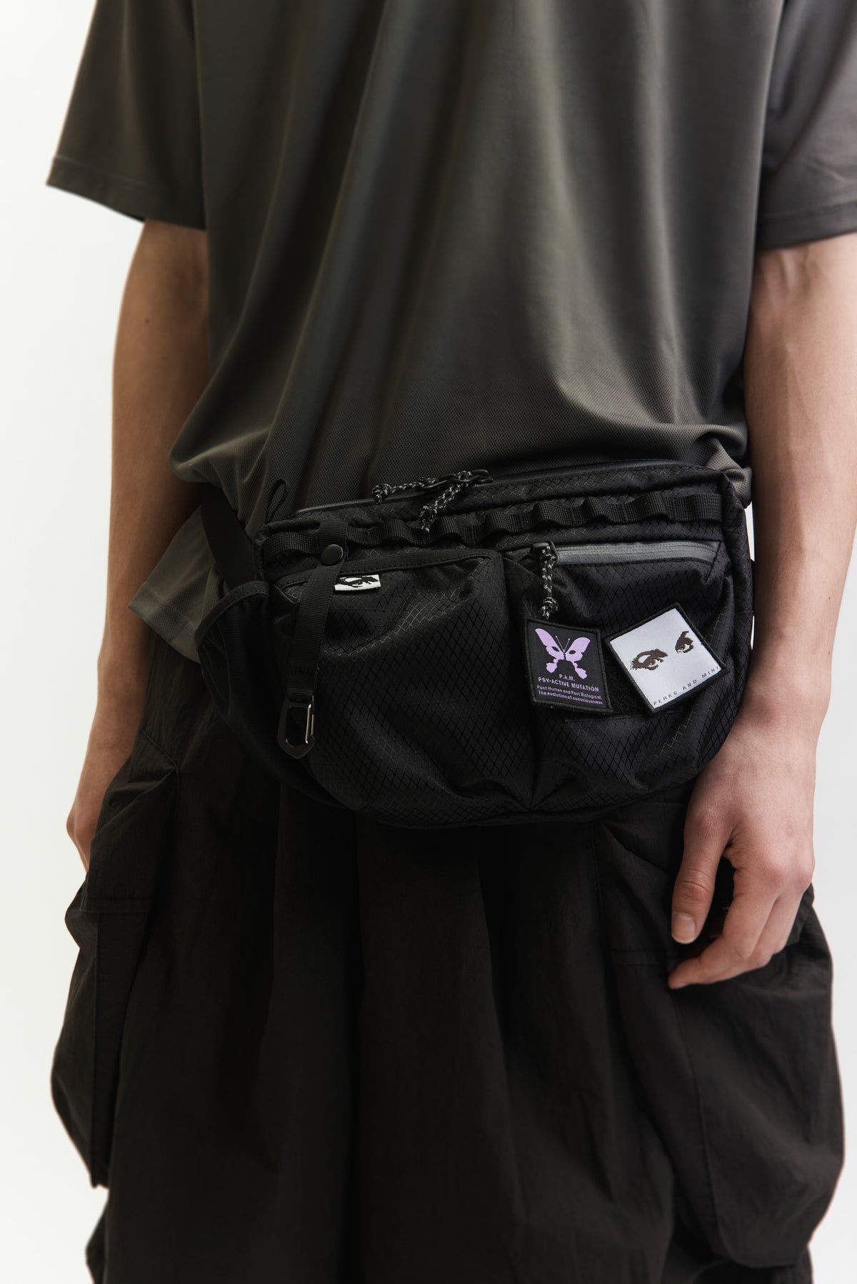 SIDE QUEST BAG