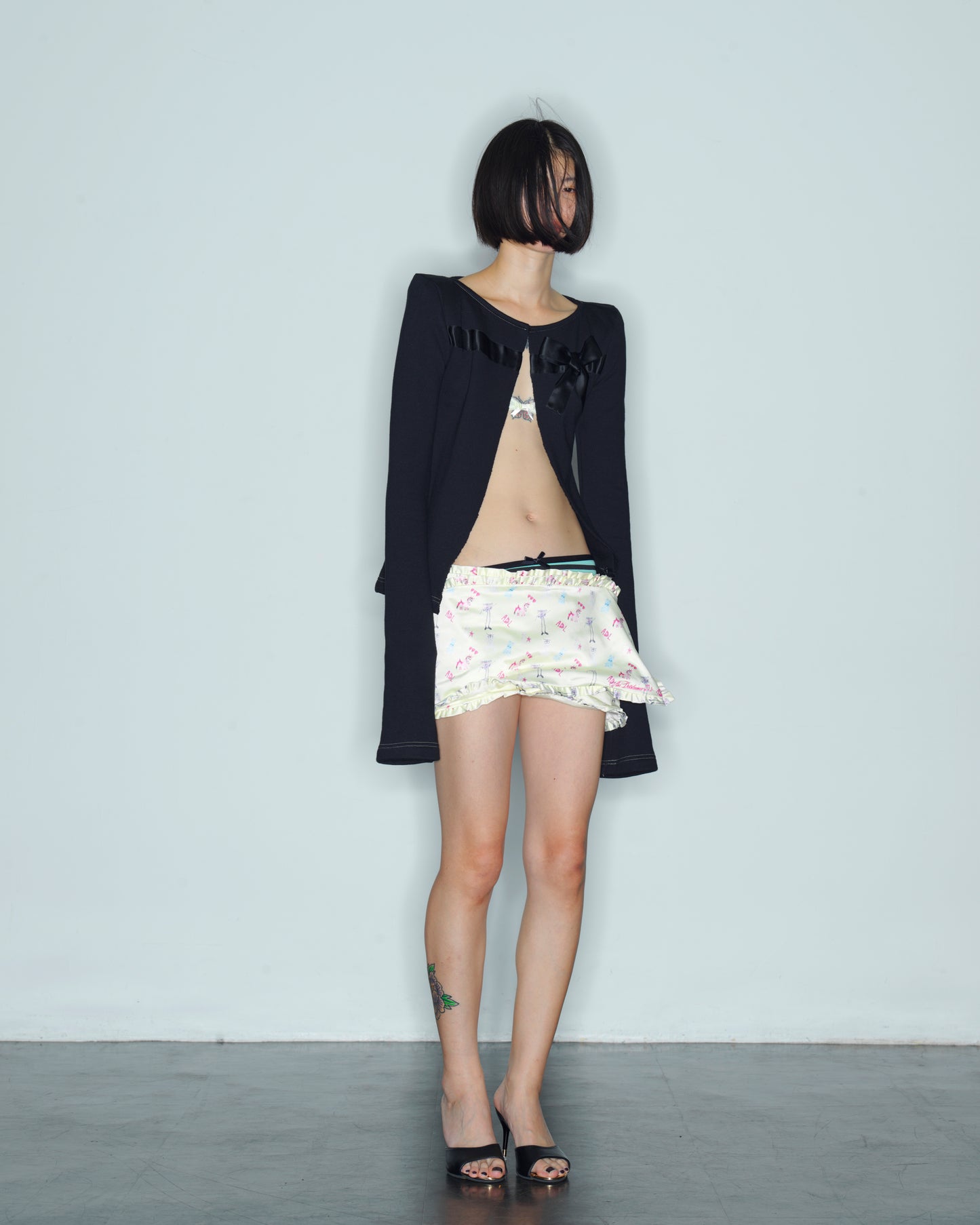 BOW SHOULDER CARDIGAN