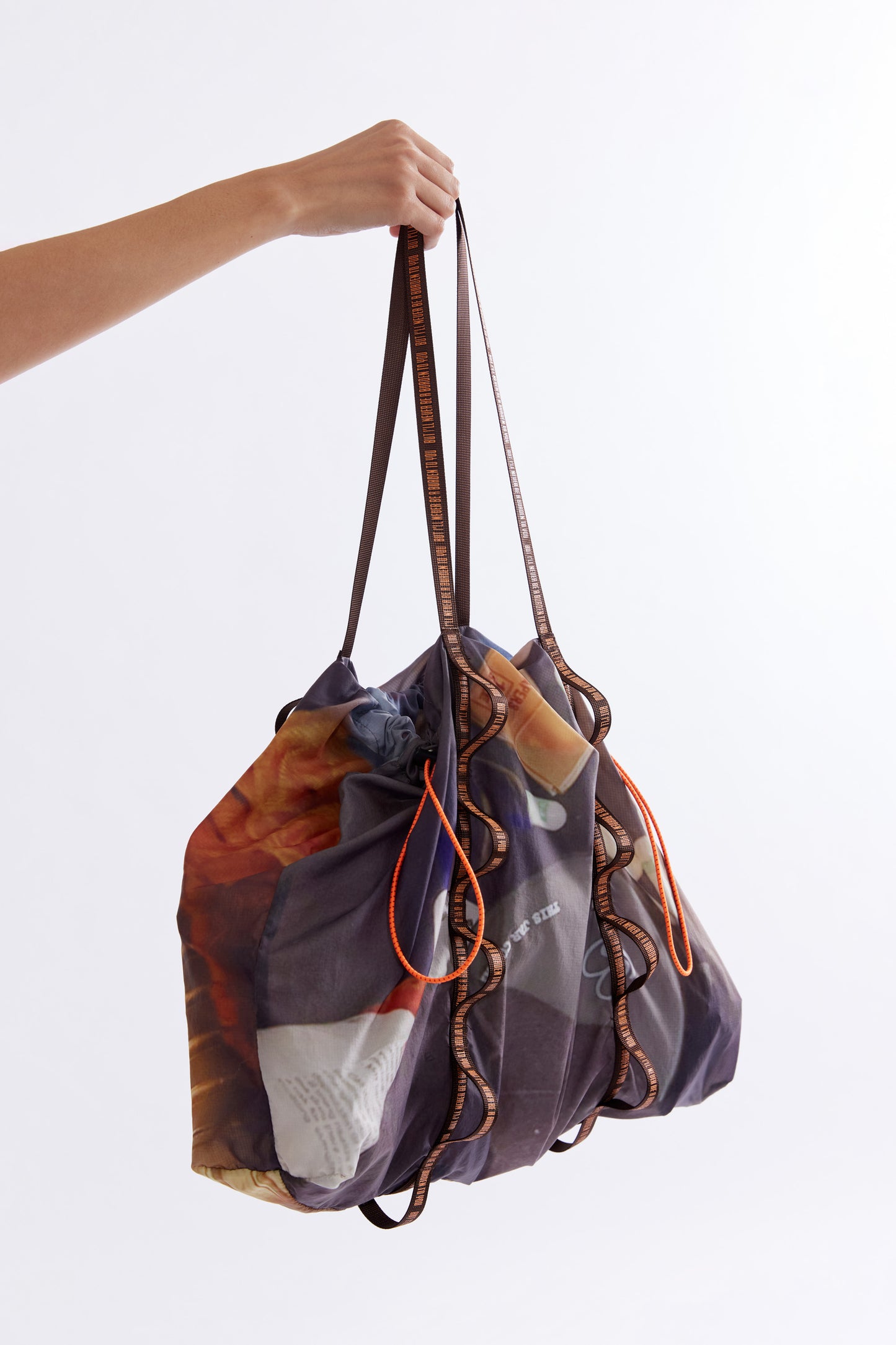 INFORMATION FLOW LIGHT WEIGHT BAG-MARTINE SYMS