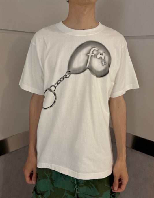 shell key chain print t shirt