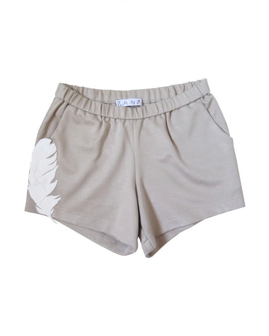 feather short pants