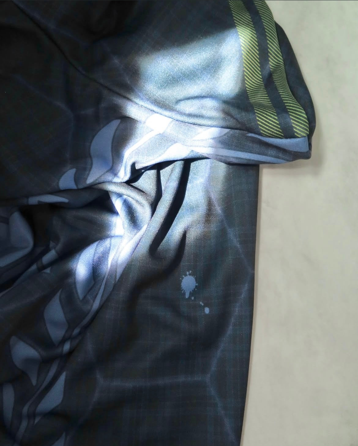 navy ball print t shirt