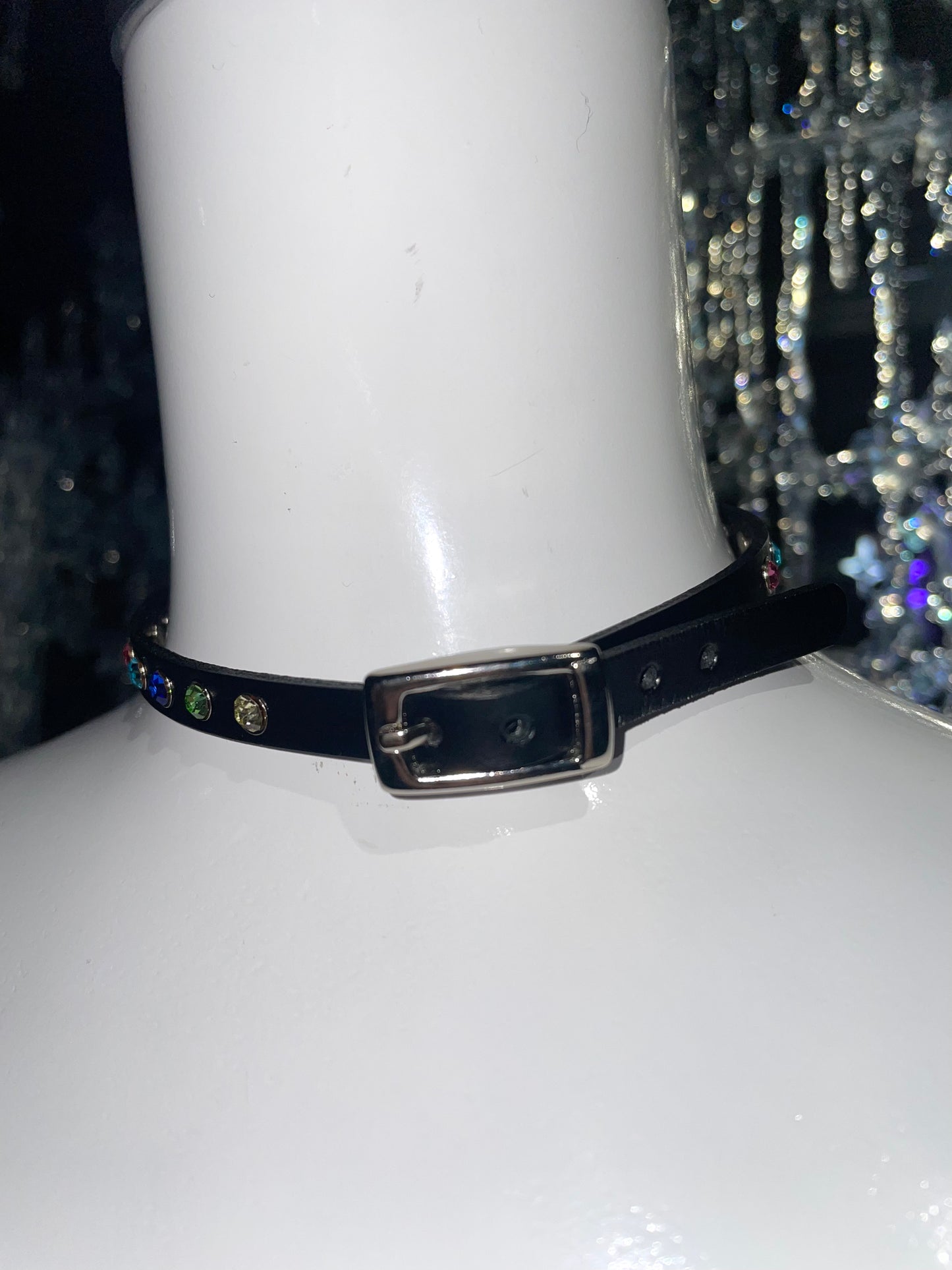 Love City Light Choker Black