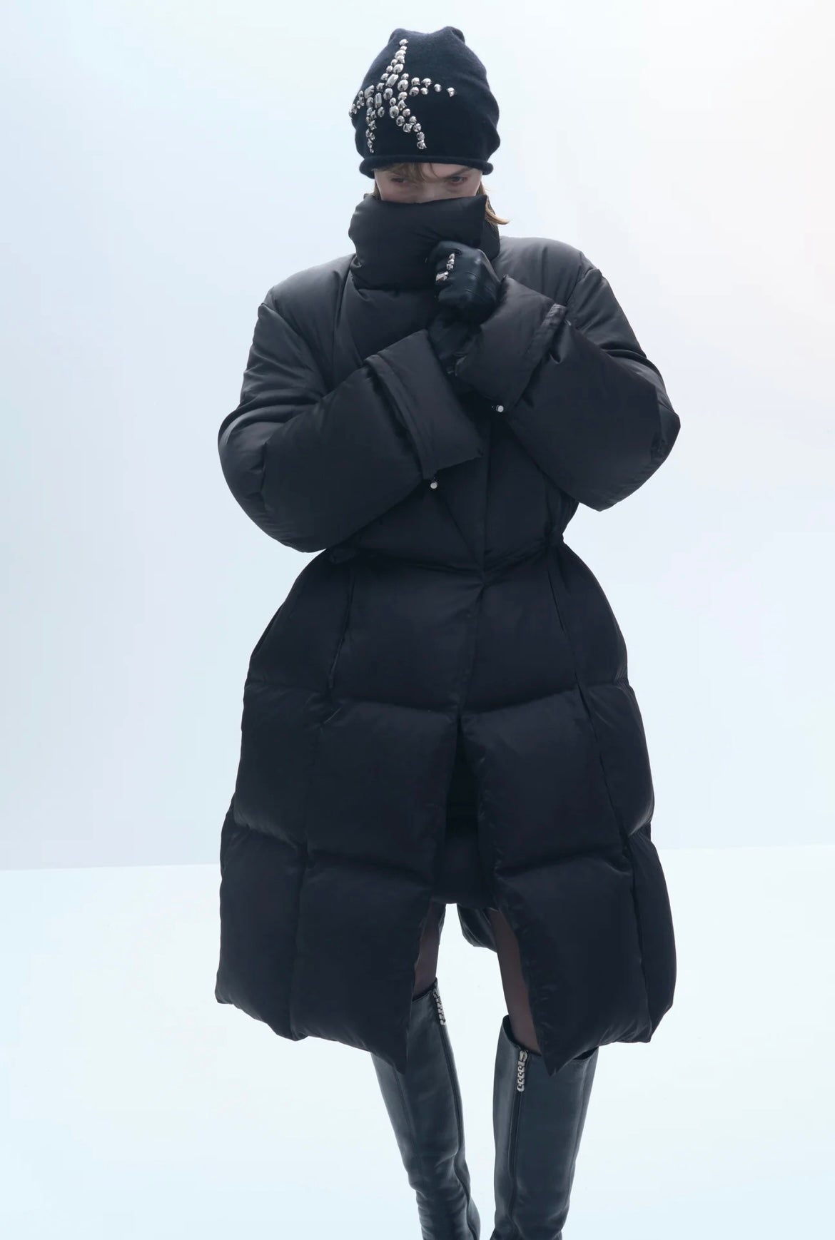 Starfish Silver Diamond Embellishment Beanie