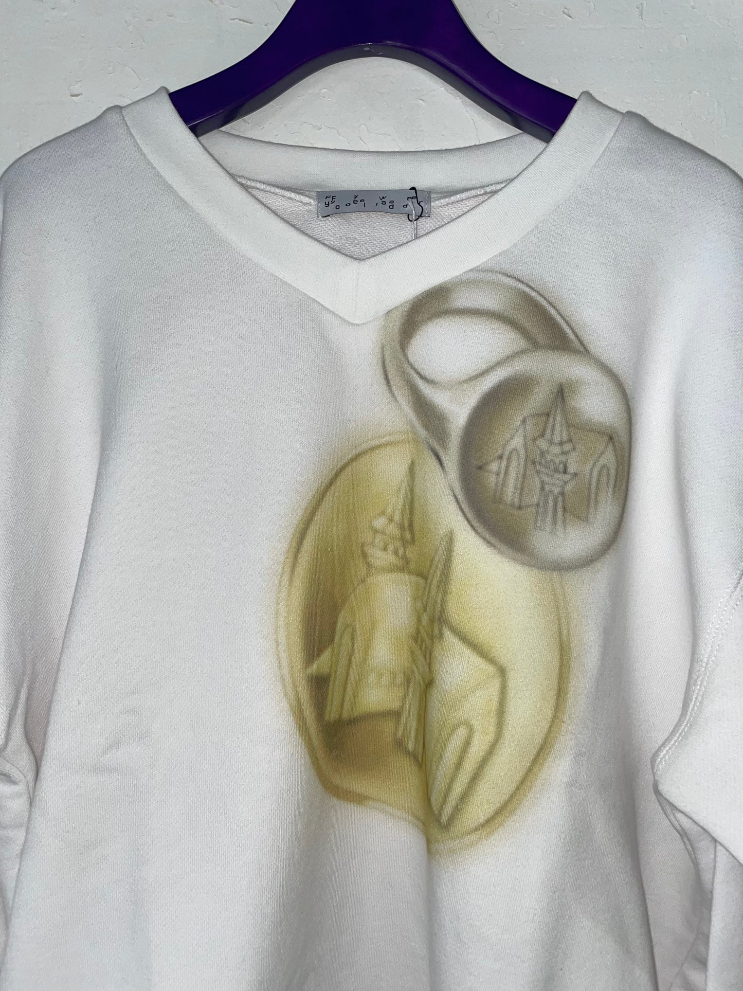 coin and ring print v neck sweat