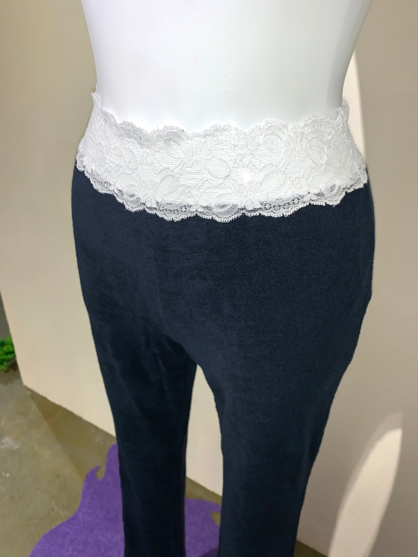 Bow lace pants